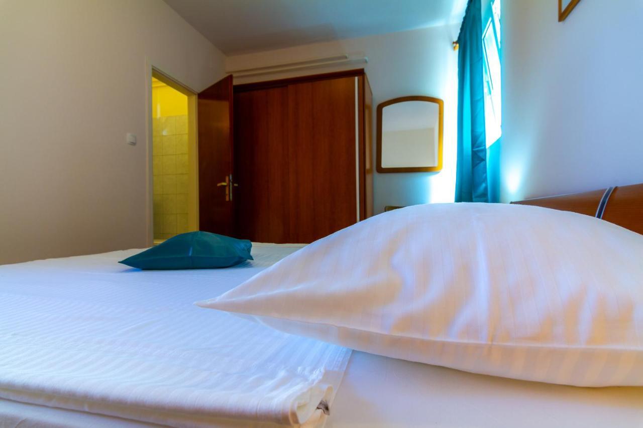 Apartman Haus Maja Banjol Buitenkant foto