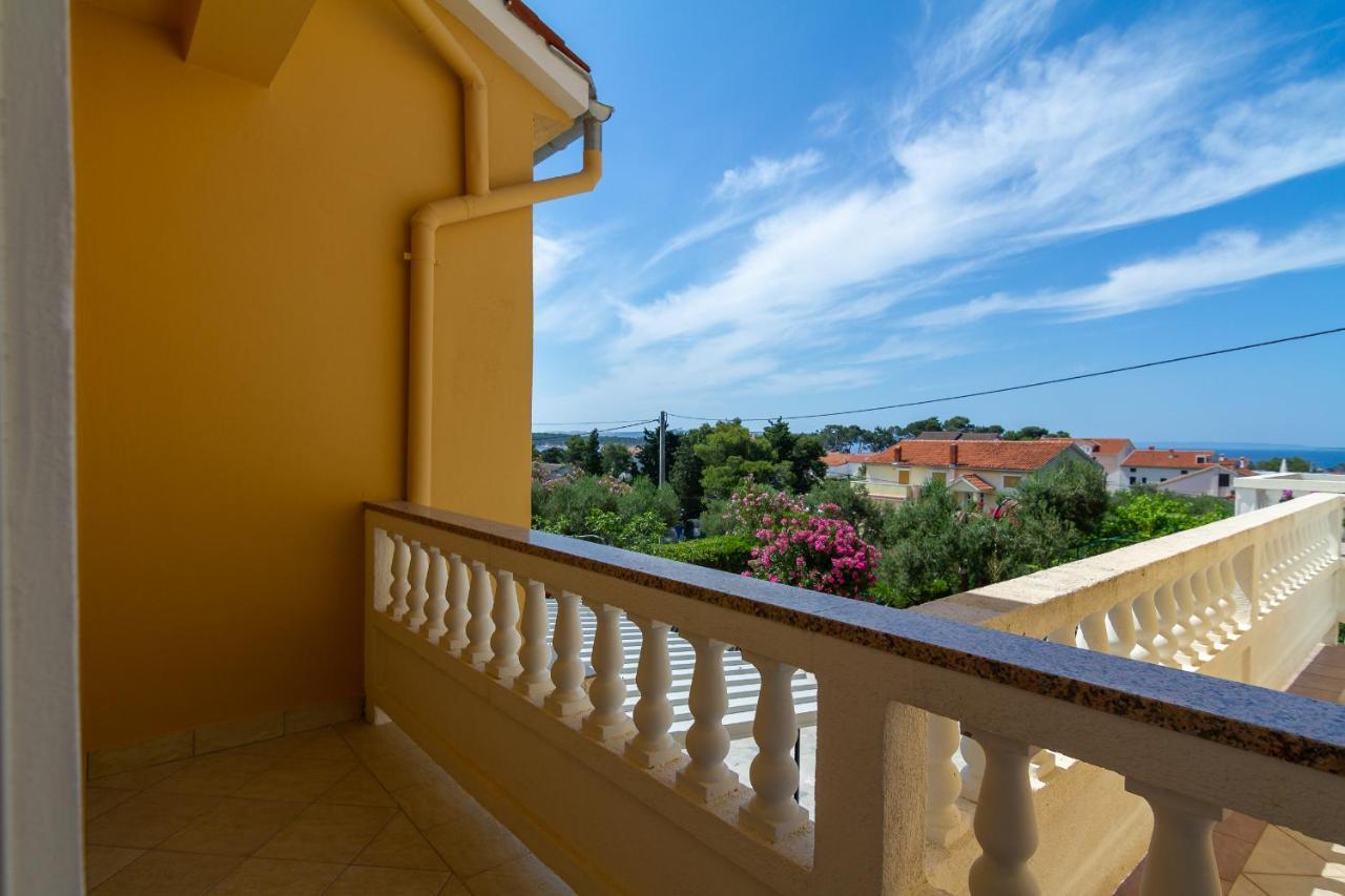 Apartman Haus Maja Banjol Buitenkant foto