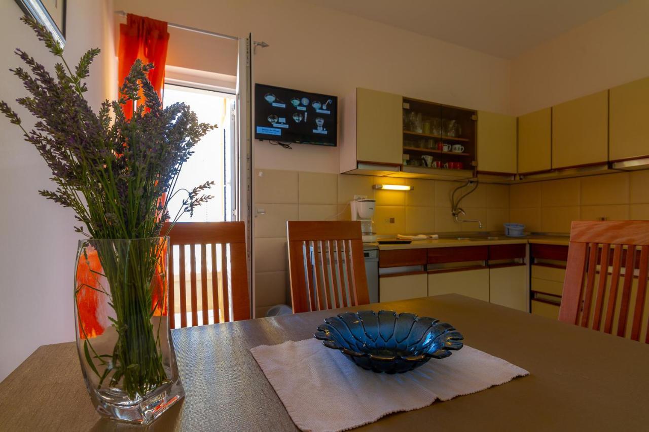 Apartman Haus Maja Banjol Buitenkant foto
